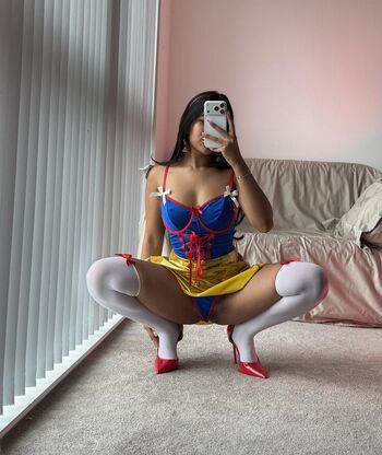 Amira Khan