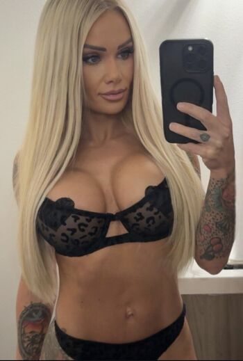 Full leaked Bartender elyse private onlyfans photo