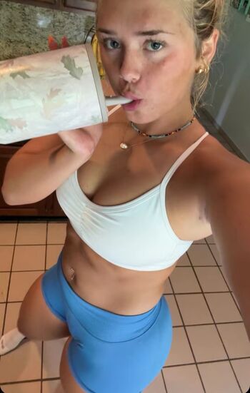 Full leaked Cayla connolly private onlyfans photo