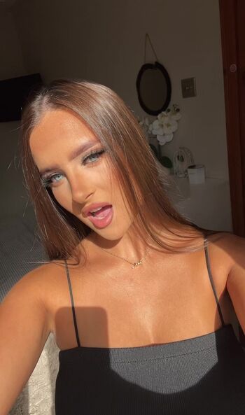 Full leaked Clodagh private onlyfans photo
