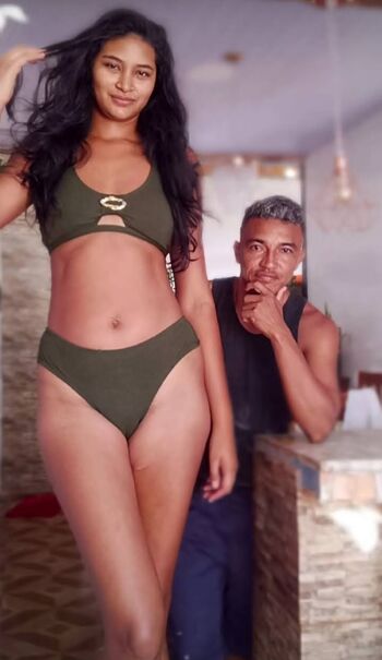 Full leaked Elisane oficial private onlyfans photo