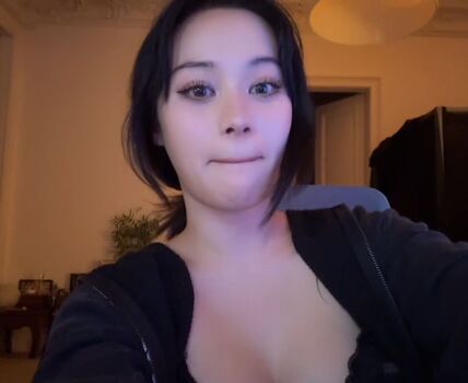 Full leaked Jadeyanh private onlyfans photo