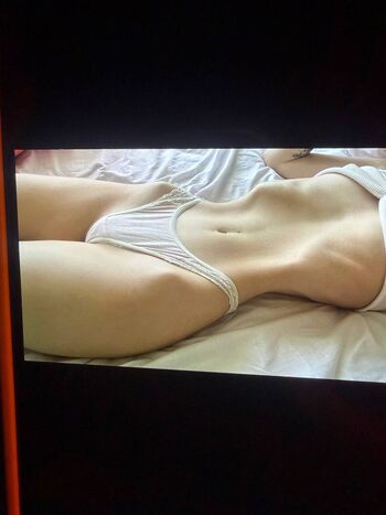 Full leaked Lflorafaunal private onlyfans photo