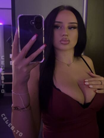 Full leaked Ulovecelli private onlyfans photo