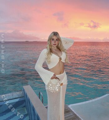 Full leaked Xmiaa private onlyfans photo